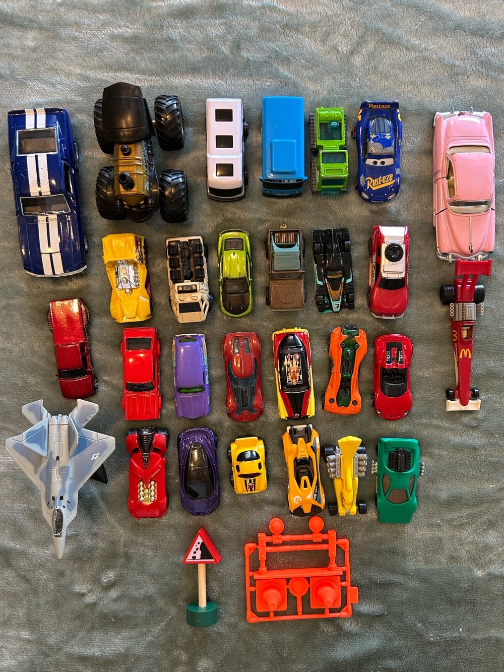 Lot Of Variety Multibrand Loose Hot Wheels Die Cast plastic Cars And Accessories